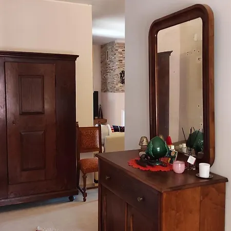 Li Canali Daire Casarano